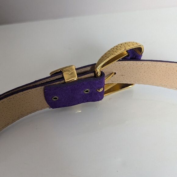 Vintage 90s Vermillion Purple Suede Belt – Gold Snake-Texture Hardware, Size L - Picture 5 of 8